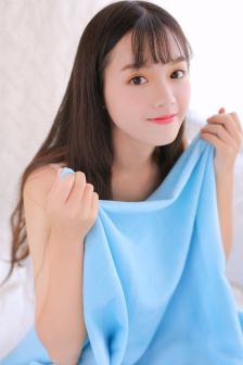 纯奈佳苗